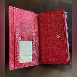 Corder London wallet.  Pebbled leather.  card/Id slots, zip & snap close.  Red